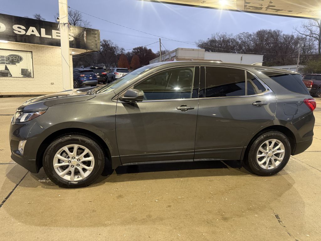 Photo 5 of this CHEVROLET EQUINOX