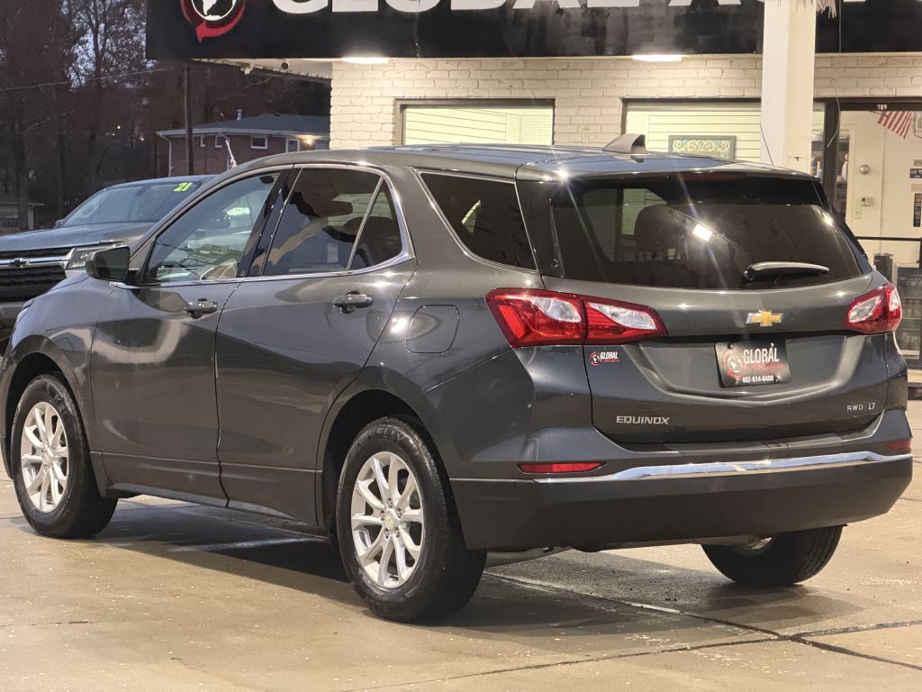 Photo 6 of this CHEVROLET EQUINOX