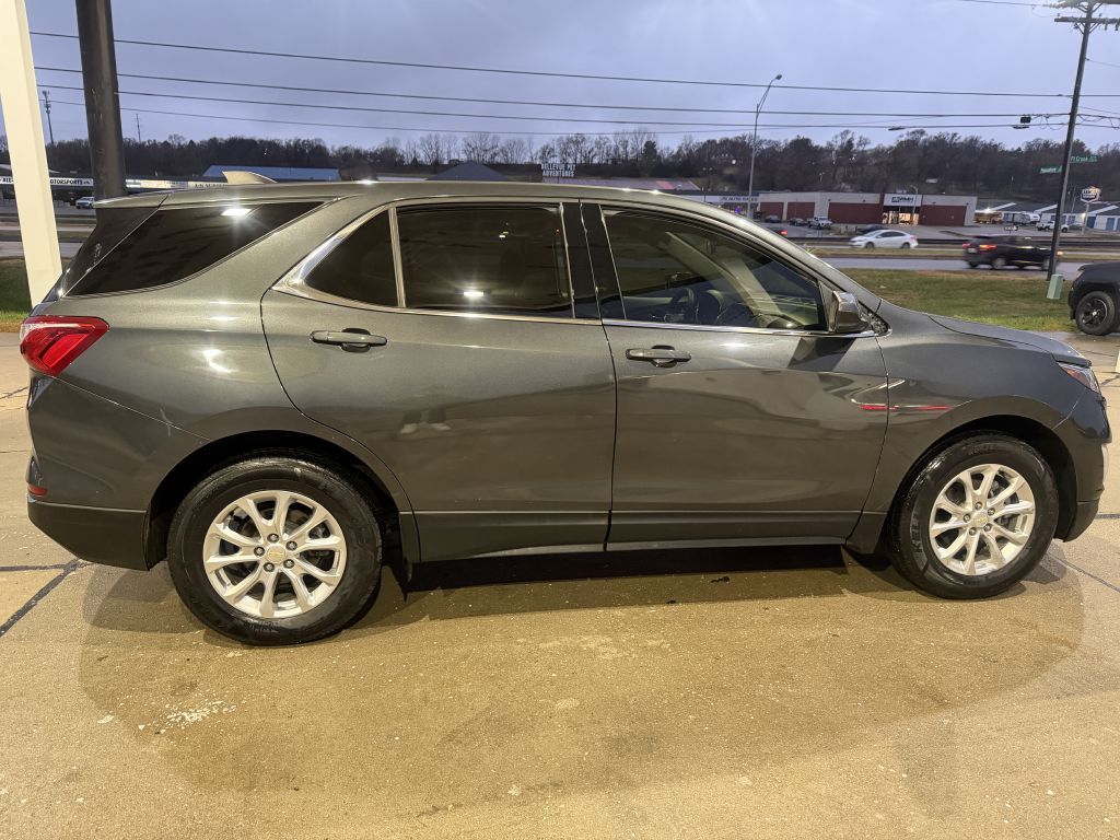 Photo 9 of this CHEVROLET EQUINOX