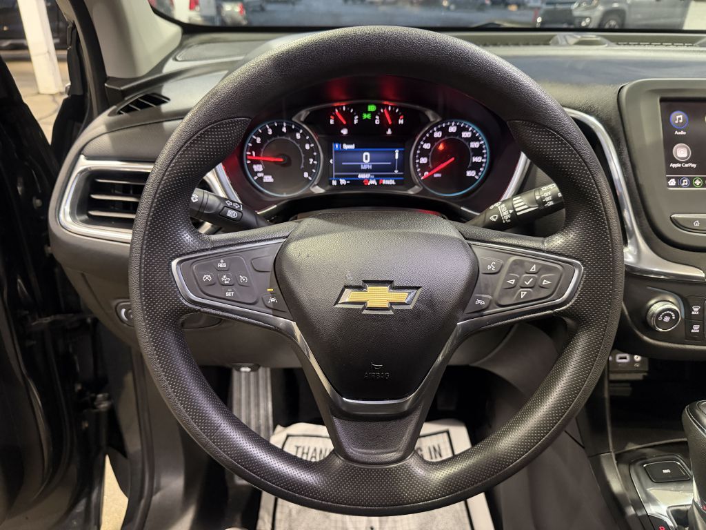 Photo 14 of this CHEVROLET EQUINOX