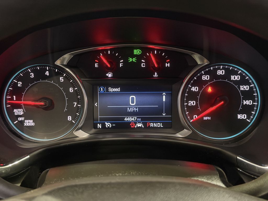 Photo 15 of this CHEVROLET EQUINOX