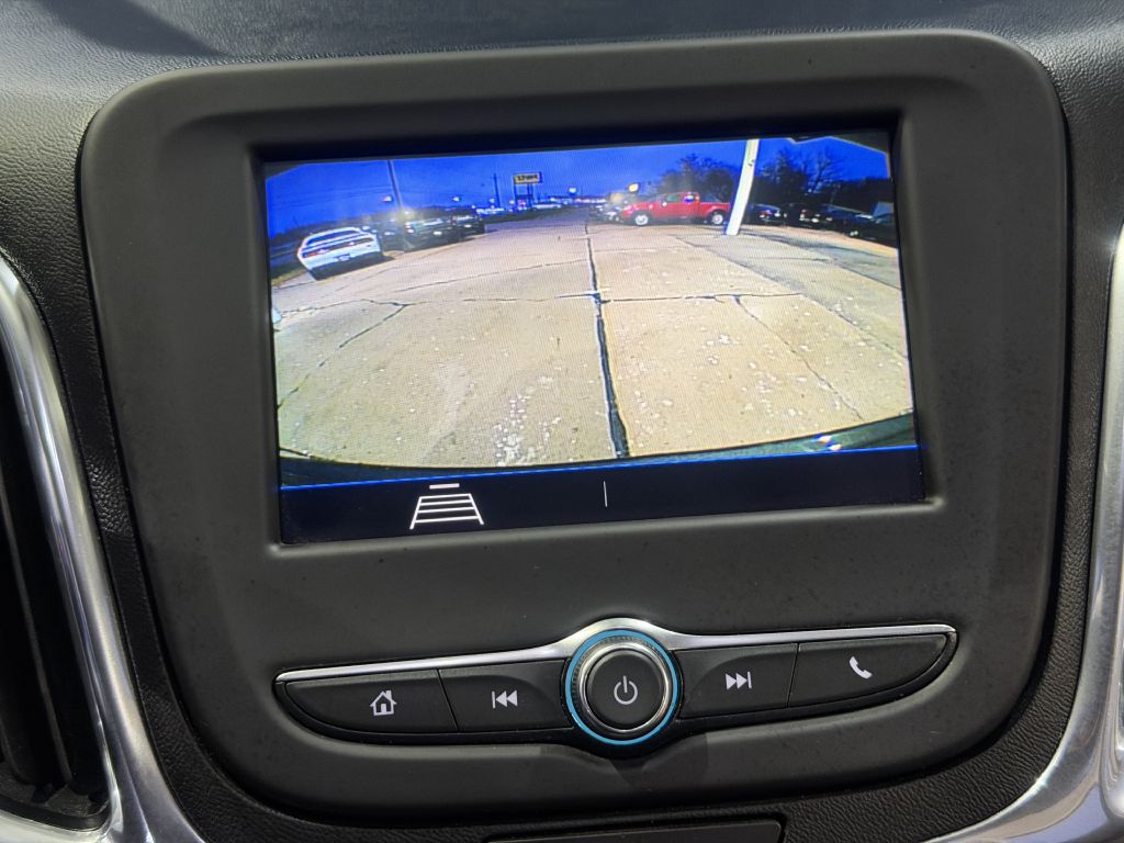 Photo 17 of this CHEVROLET EQUINOX