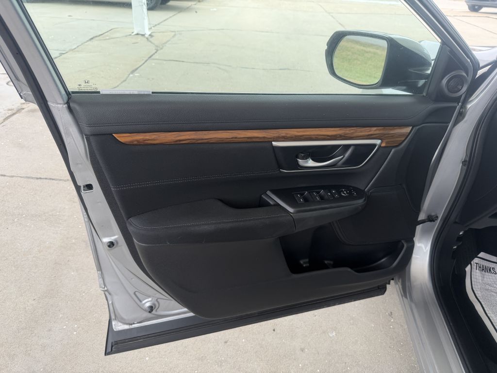 Photo 10 of this HONDA CR-V
