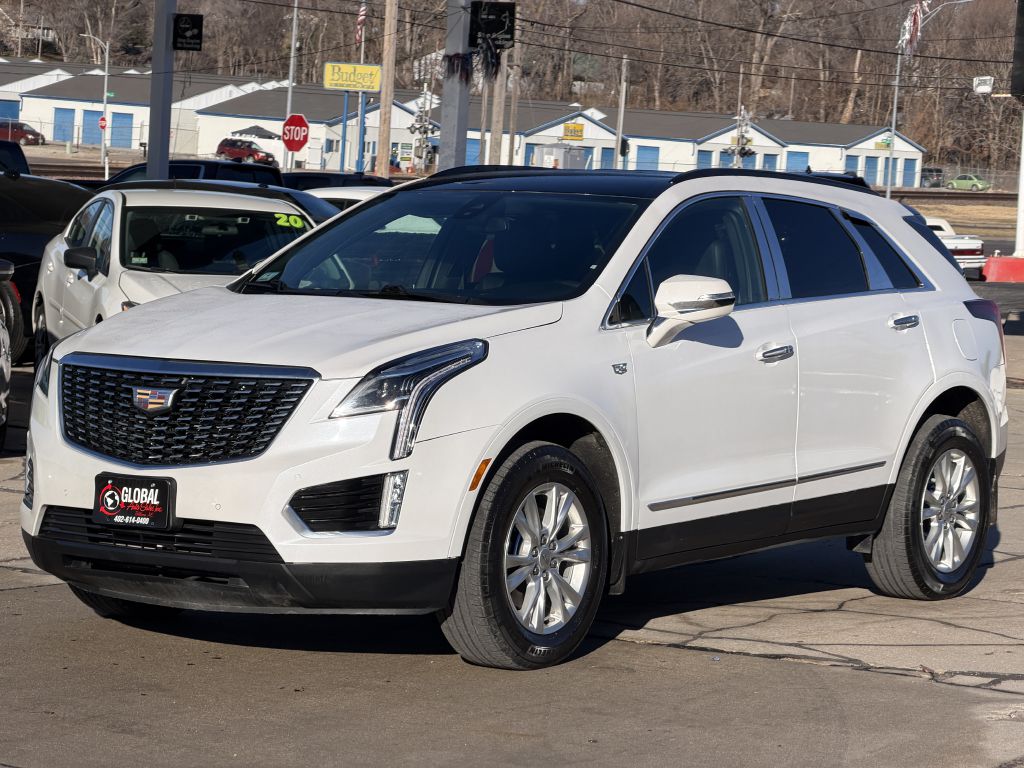 Photo 3 of this CADILLAC XT5