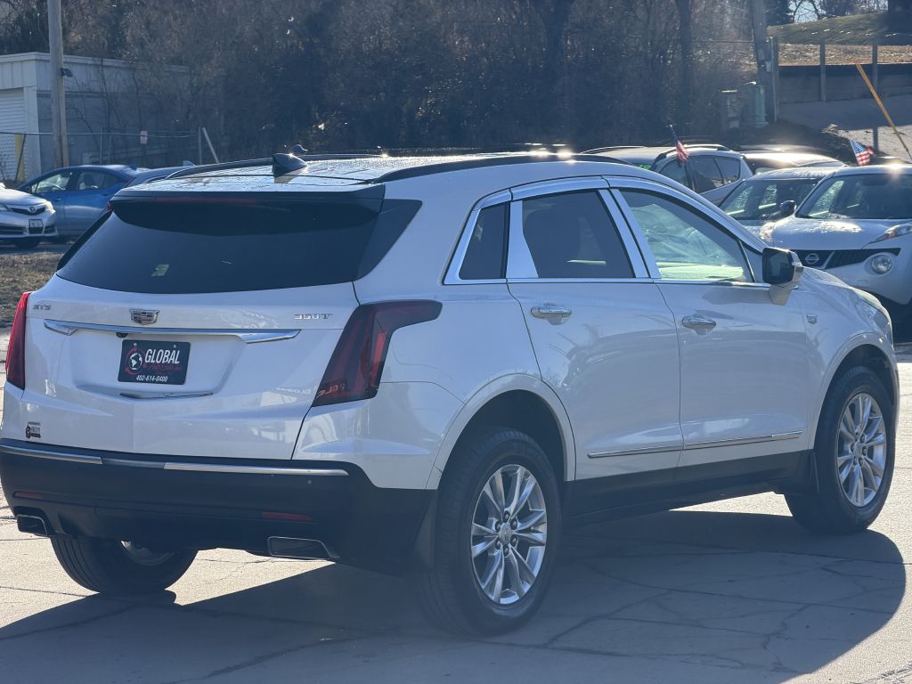 Photo 6 of this CADILLAC XT5