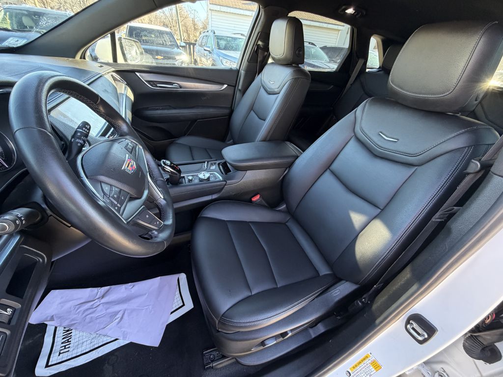 Photo 8 of this CADILLAC XT5