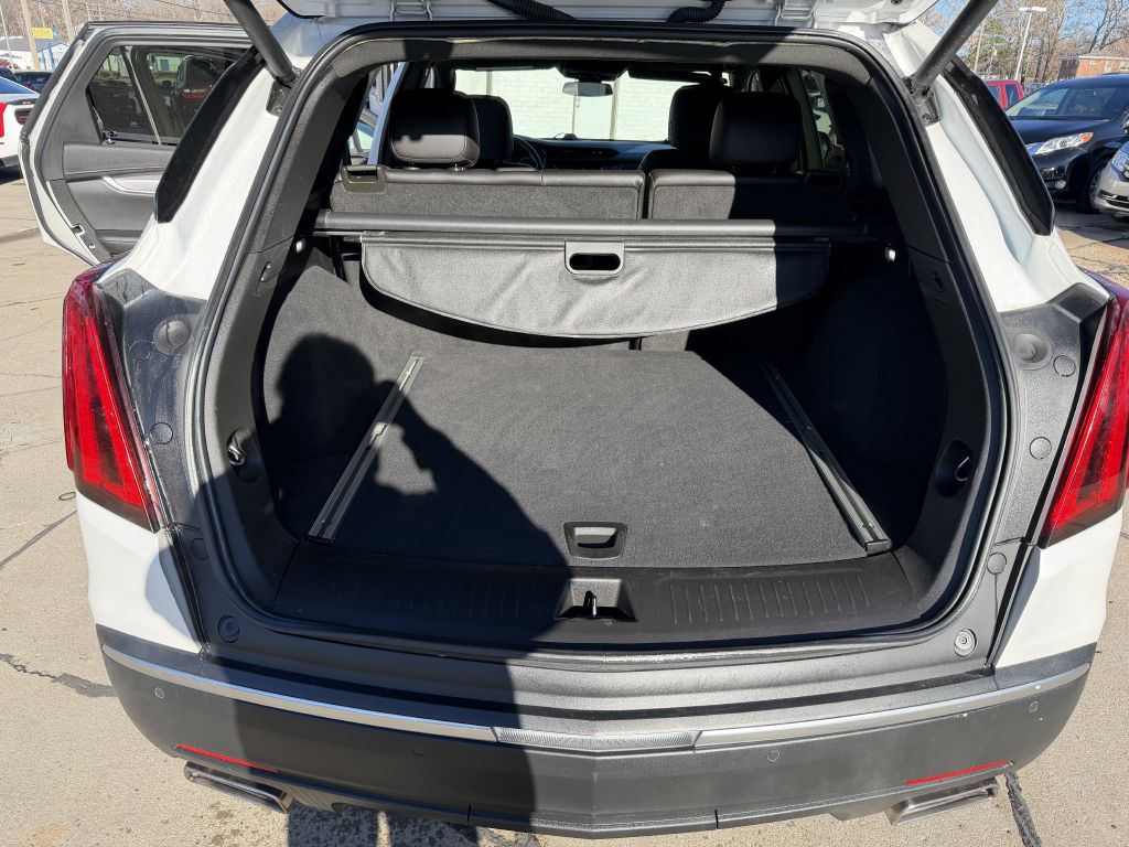 Photo 10 of this CADILLAC XT5