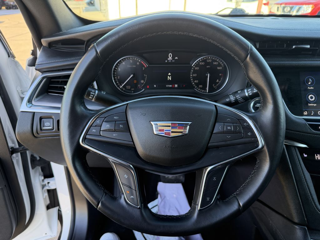 Photo 11 of this CADILLAC XT5