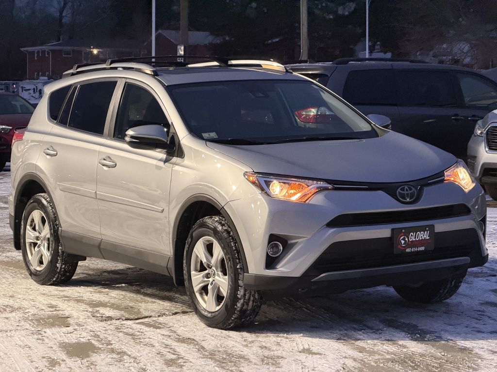 Photo 2 of this TOYOTA RAV4