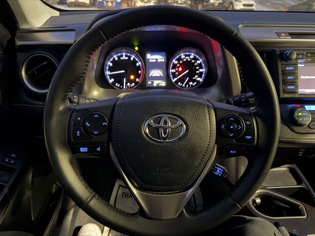 Photo 11 of this TOYOTA RAV4
