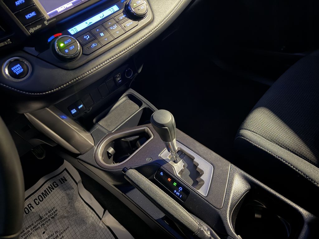 Photo 15 of this TOYOTA RAV4