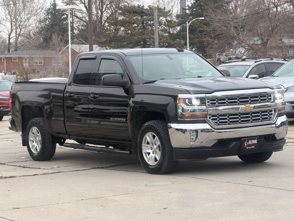 Photo 2 of this CHEVROLET SILVERADO 1500