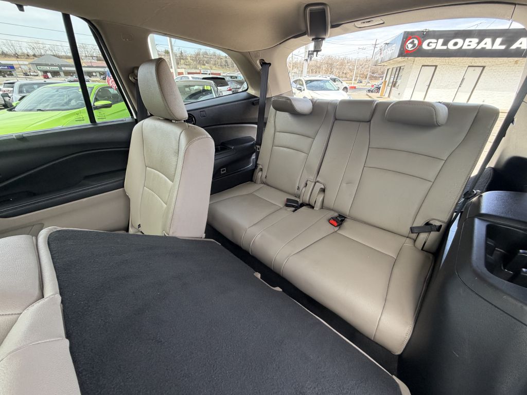 Photo 12 of this HONDA PILOT EX-L
