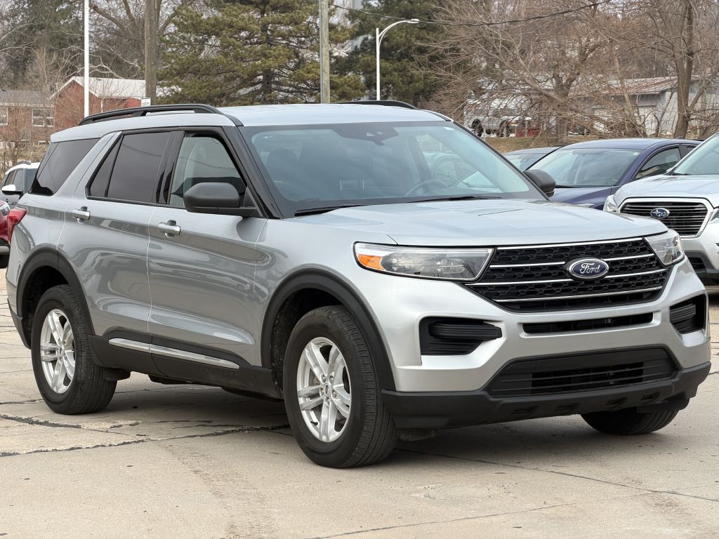 Photo 2 of this FORD EXPLORER