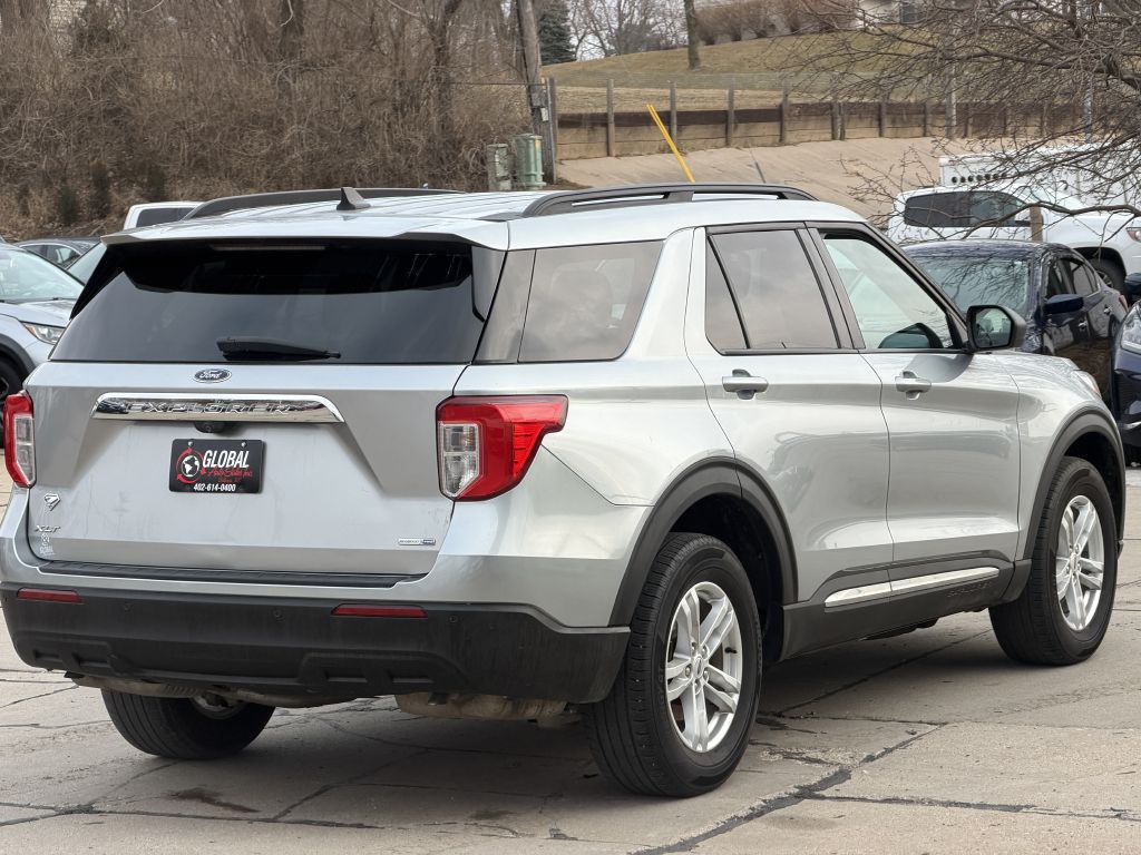 Photo 6 of this FORD EXPLORER