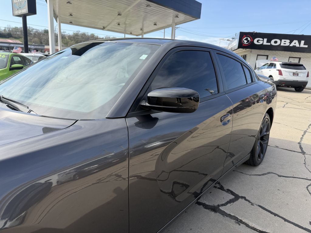 Photo 18 of this DODGE CHARGER