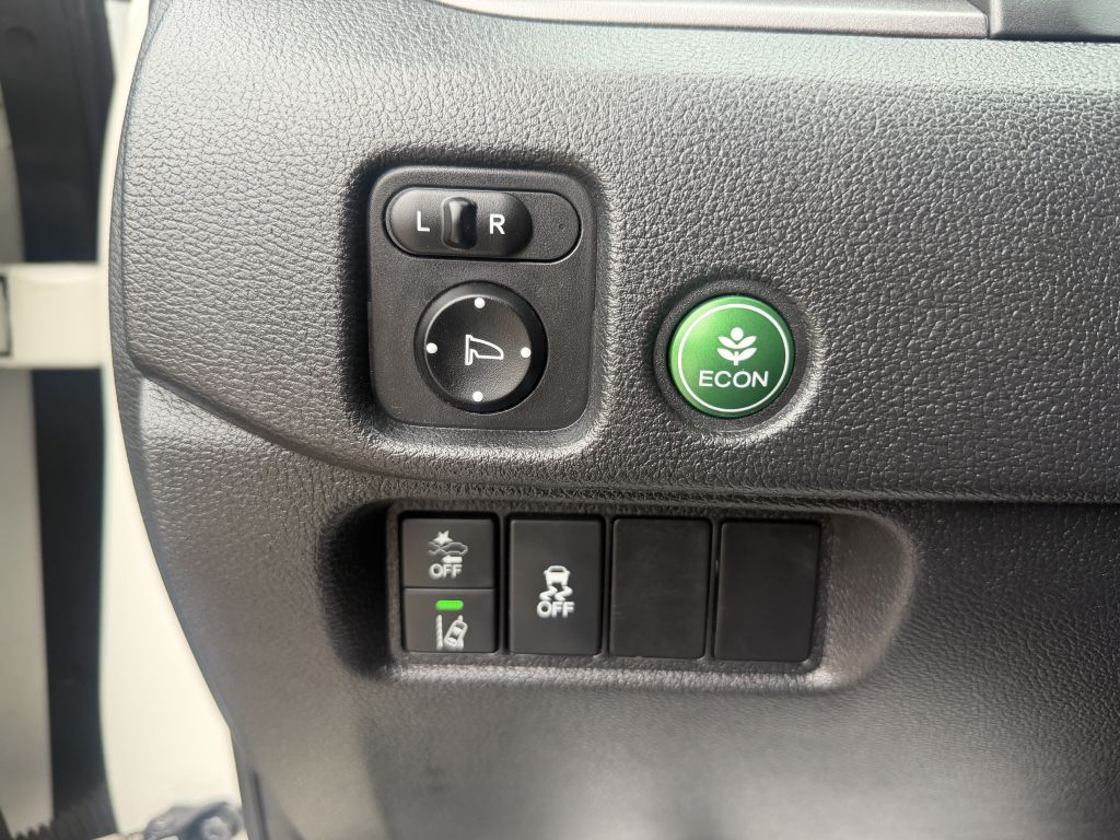 Photo 13 of this HONDA PILOT