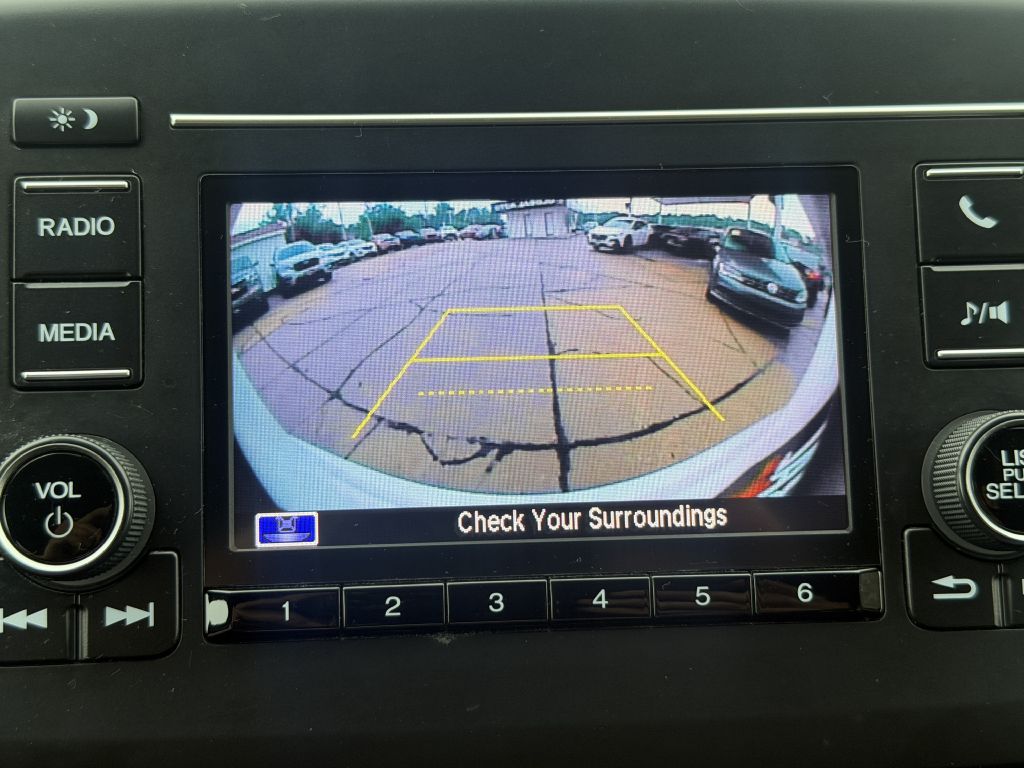 Photo 17 of this HONDA PILOT