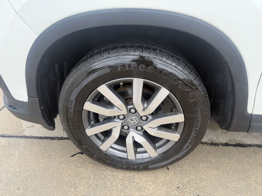 Photo 20 of this HONDA PILOT