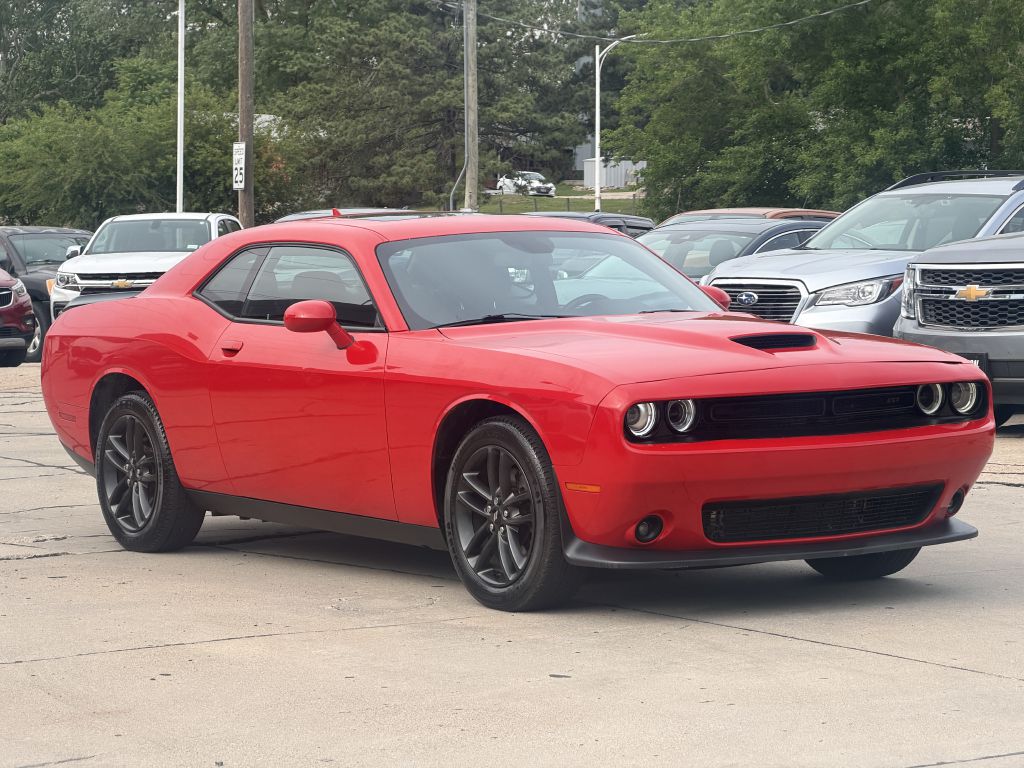 Photo 2 of this DODGE CHALLENGER AWD