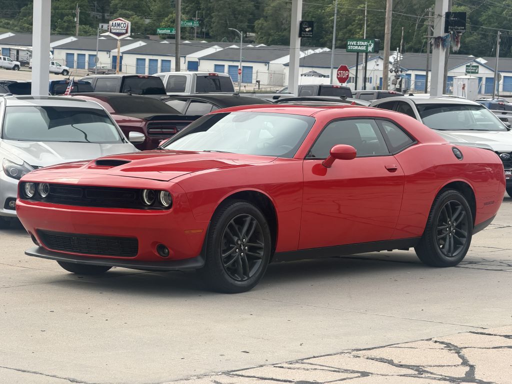 Photo 3 of this DODGE CHALLENGER AWD