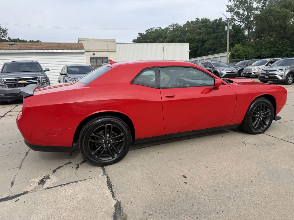 Photo 7 of this DODGE CHALLENGER AWD