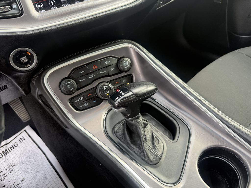 Photo 16 of this DODGE CHALLENGER AWD
