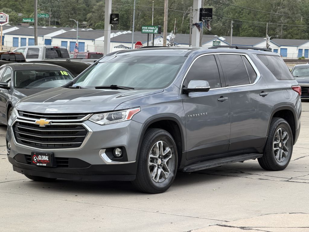 Photo 3 of this CHEVROLET TRAVERSE