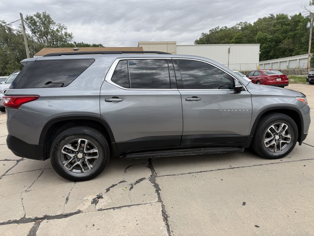 Photo 7 of this CHEVROLET TRAVERSE