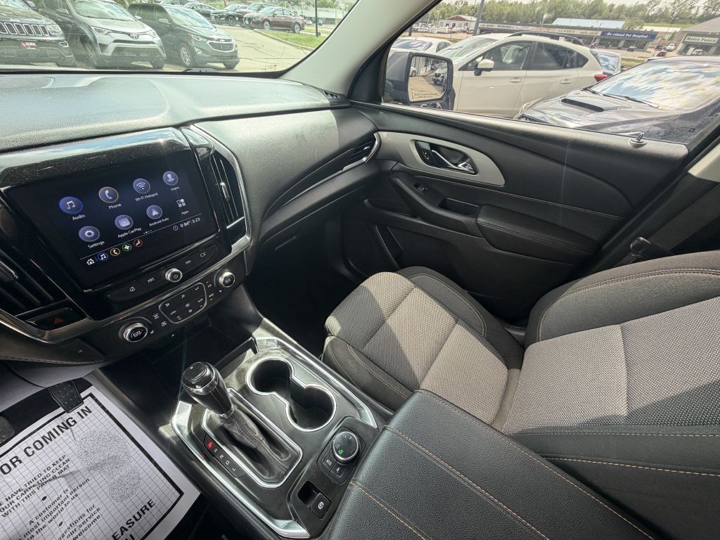 Photo 20 of this CHEVROLET TRAVERSE