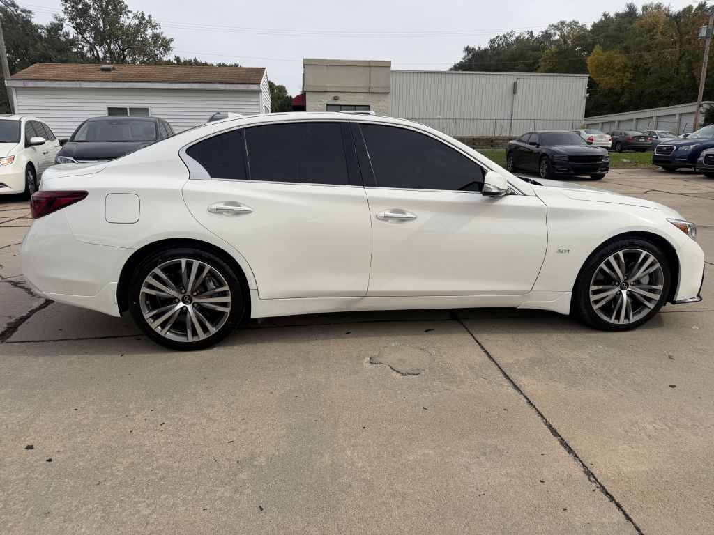 Photo 7 of this INFINITI Q50