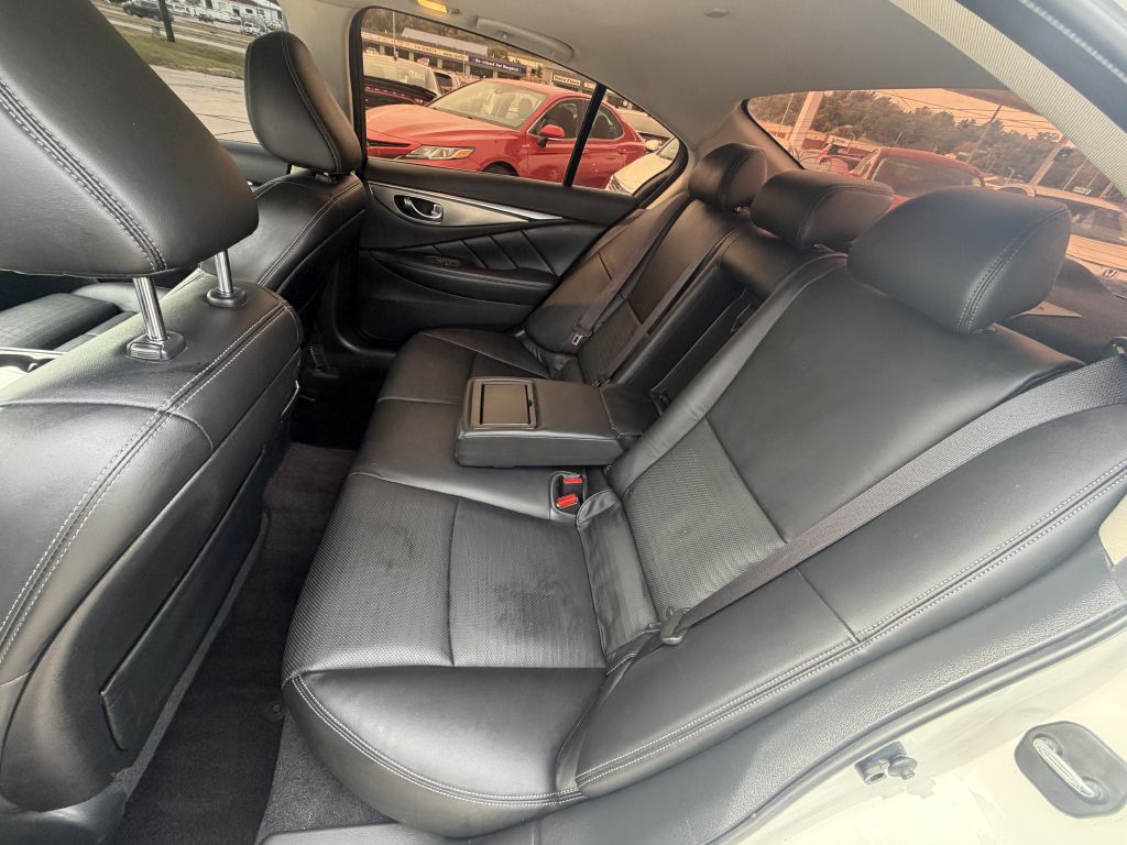 Photo 11 of this INFINITI Q50