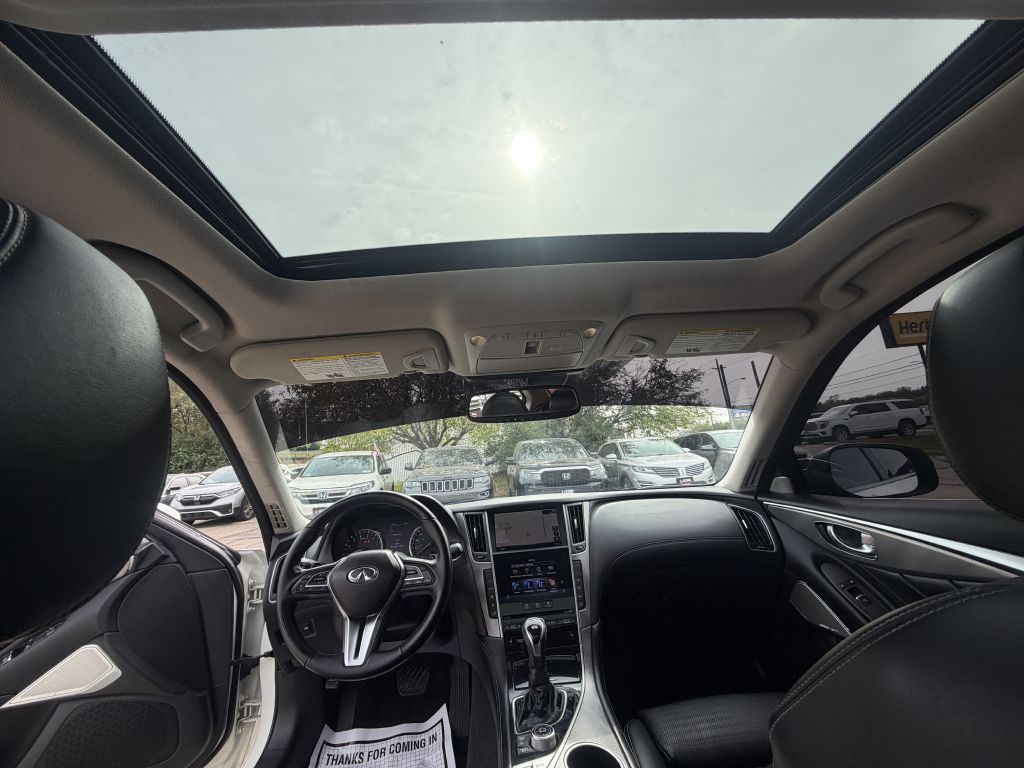 Photo 19 of this INFINITI Q50