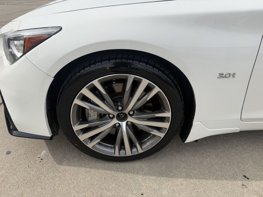 Photo 20 of this INFINITI Q50