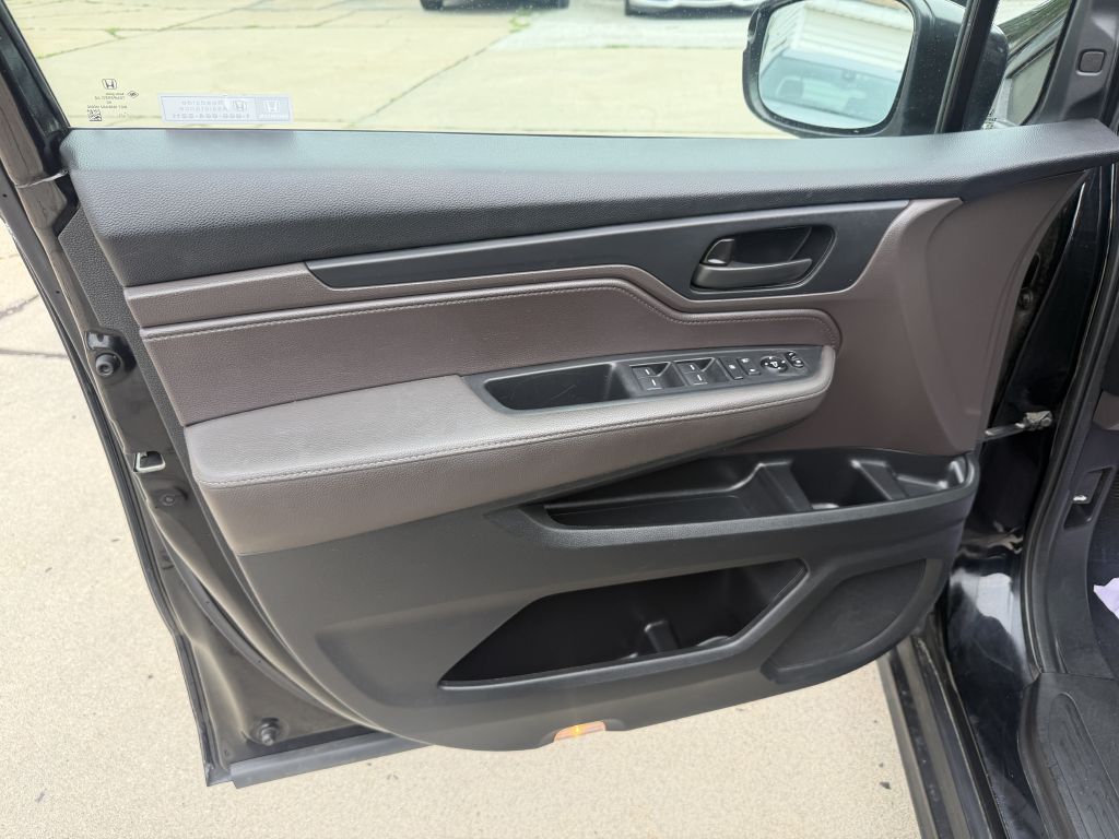 Photo 9 of this HONDA ODYSSEY