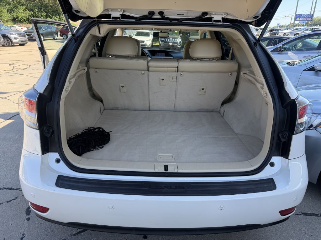 Photo 8 of this LEXUS RX 350