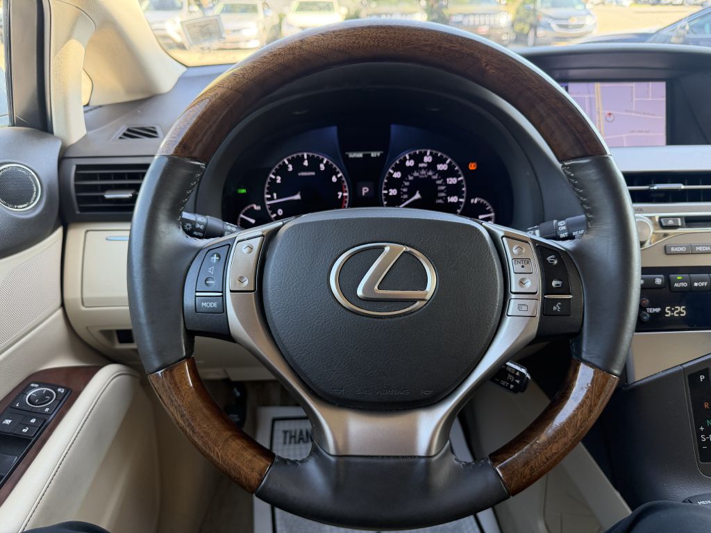 Photo 12 of this LEXUS RX 350