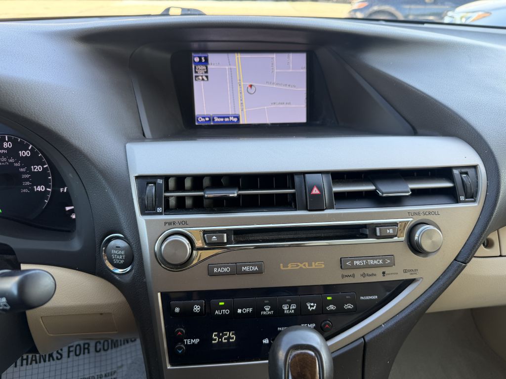 Photo 14 of this LEXUS RX 350
