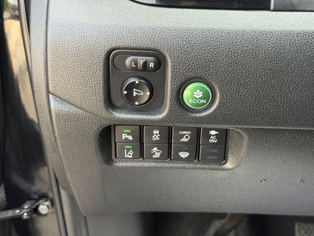 Photo 12 of this HONDA RIDGELINE