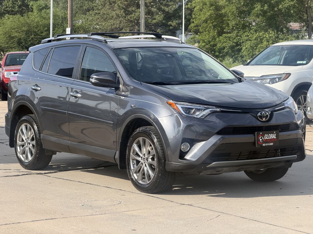 Photo 2 of this TOYOTA RAV4 LIMITED