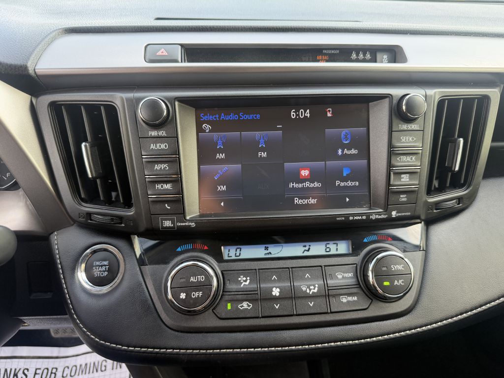 Photo 15 of this TOYOTA RAV4 LIMITED