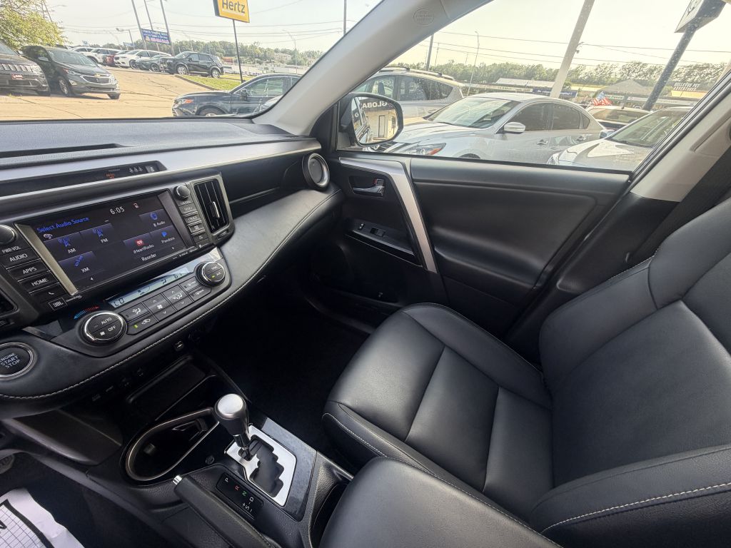 Photo 20 of this TOYOTA RAV4 LIMITED