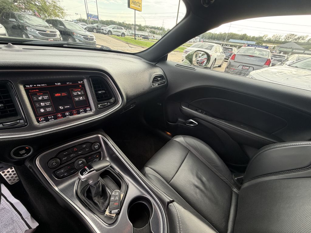 Photo 18 of this DODGE CHALLENGER GT