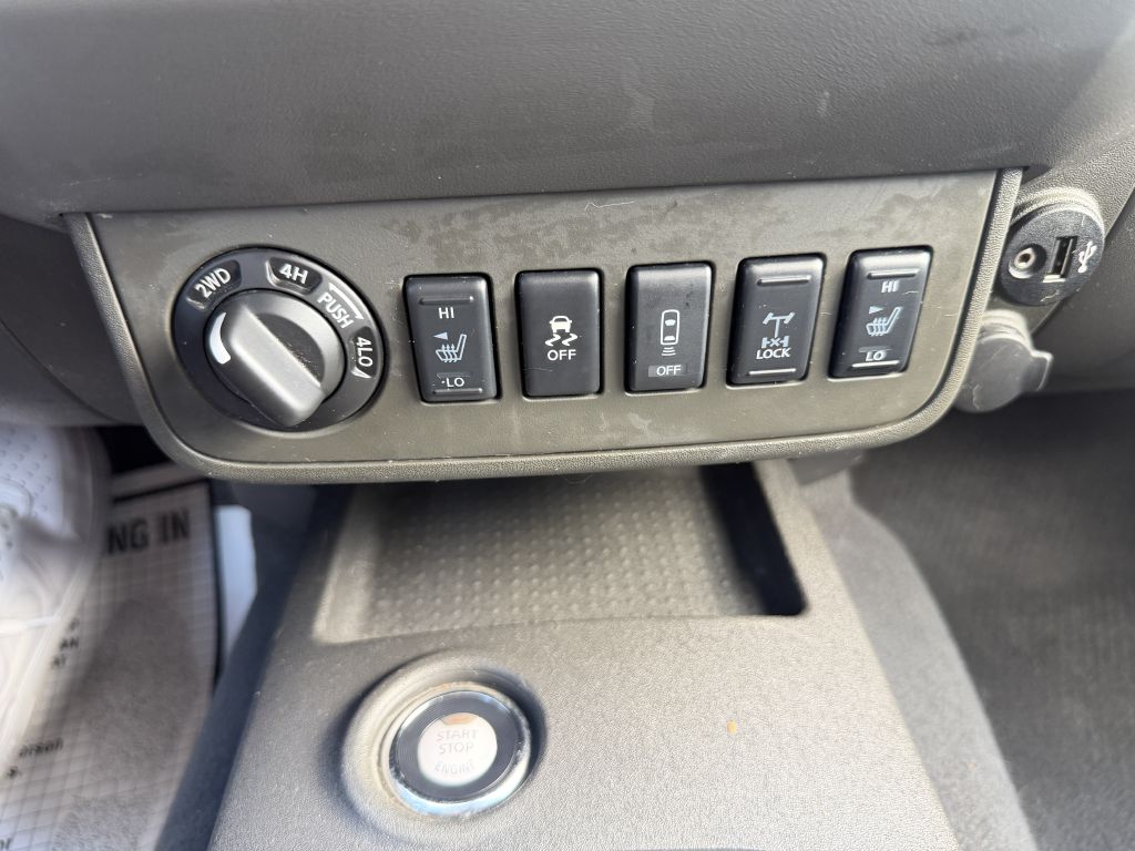Photo 15 of this NISSAN FRONTIER