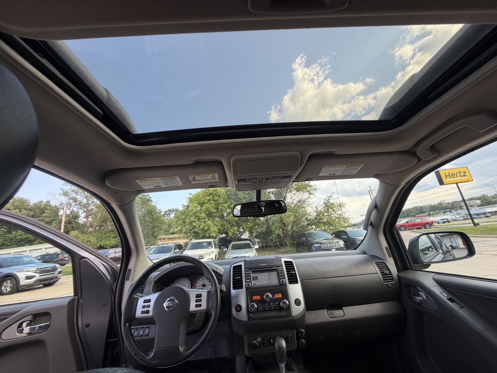 Photo 19 of this NISSAN FRONTIER