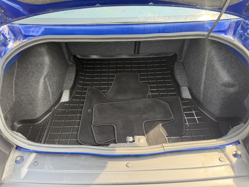 Photo 8 of this DODGE CHALLENGER AWD