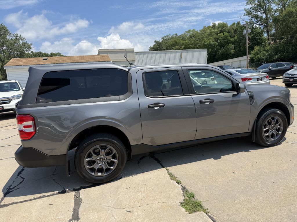 Photo 7 of this FORD MAVERICK XLT