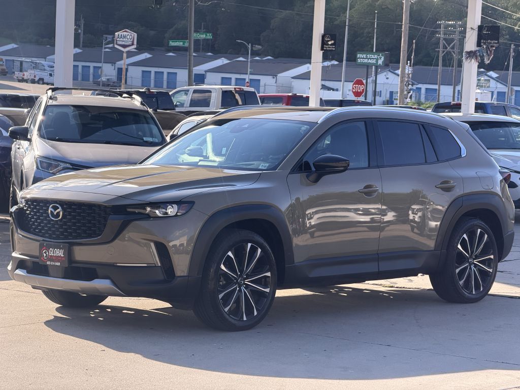 Photo 21 of this MAZDA CX-50