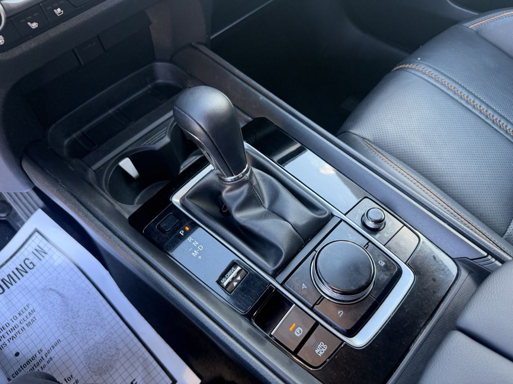 Photo 15 of this MAZDA CX-50