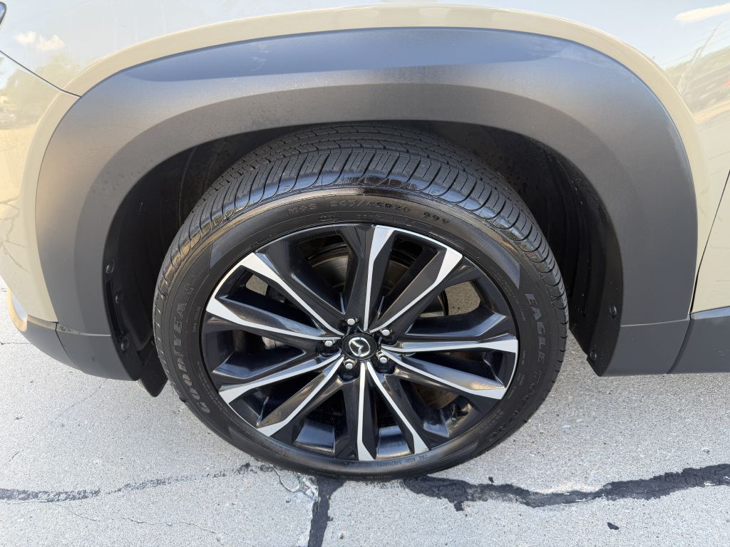 Photo 17 of this MAZDA CX-50